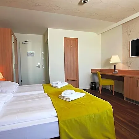 Warnow 3* Rostock